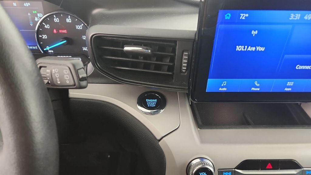 Certified 2024 Ford Explorer XLT image 23