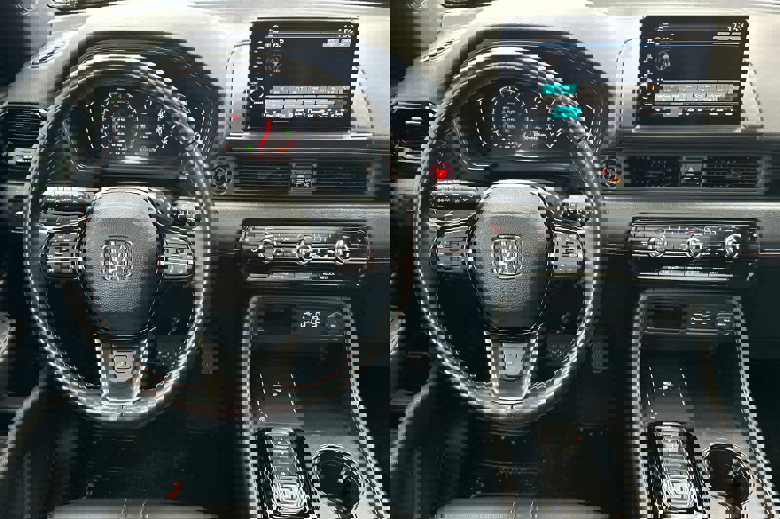 Used 2023 Honda Pilot TrailSport image 14