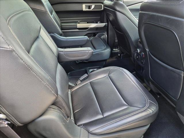 Certified 2020 Ford Explorer XLT w/ Equipment Group 202A RWD image 18