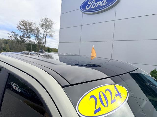 Certified 2024 Ford Maverick Tremor w/ Tremor Off-Road Package image 17