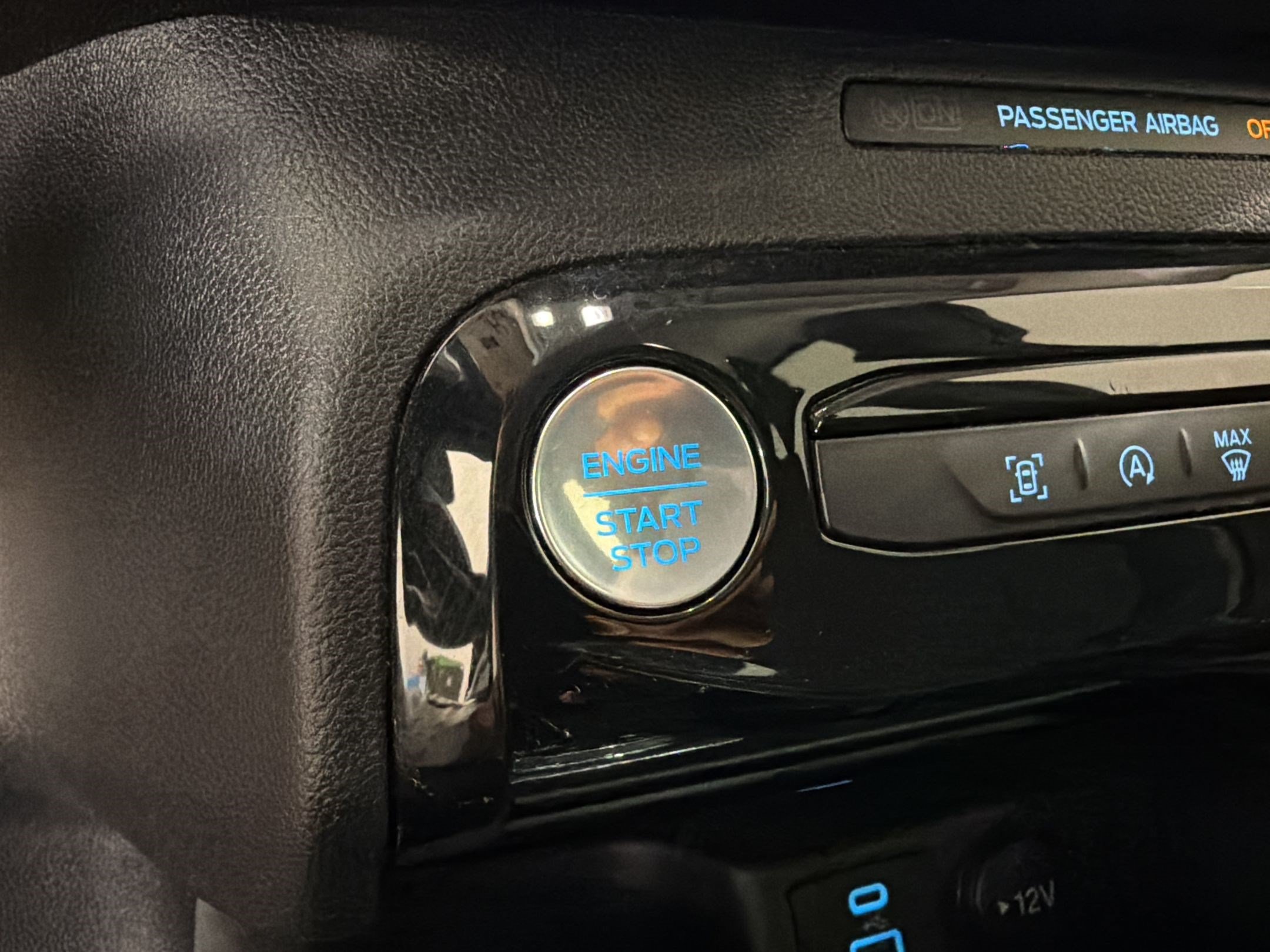 Certified 2023 Ford Escape Active w/ Tech Pack #1 FWD image 17