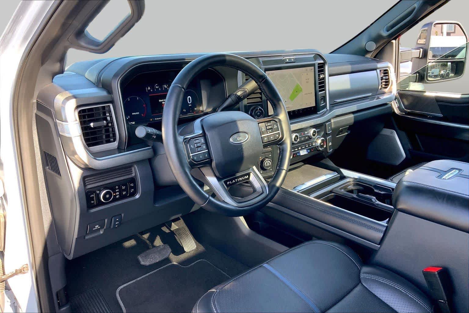 Certified 2025 Ford F250 Platinum w/ Tremor Off-Road Package AWD/4WD image 16