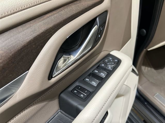 Used 2021 GMC Yukon Denali w/ Denali Premium Package AWD/4WD image 23