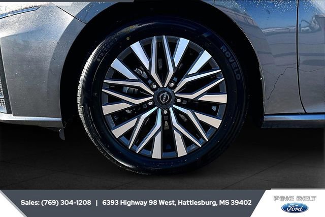 Used 2024 Nissan Altima 2.5 SV image 9