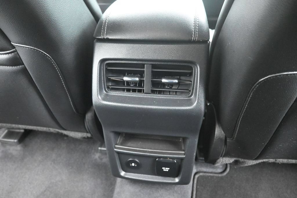 Certified 2024 Ford Edge Titanium AWD/4WD image 10