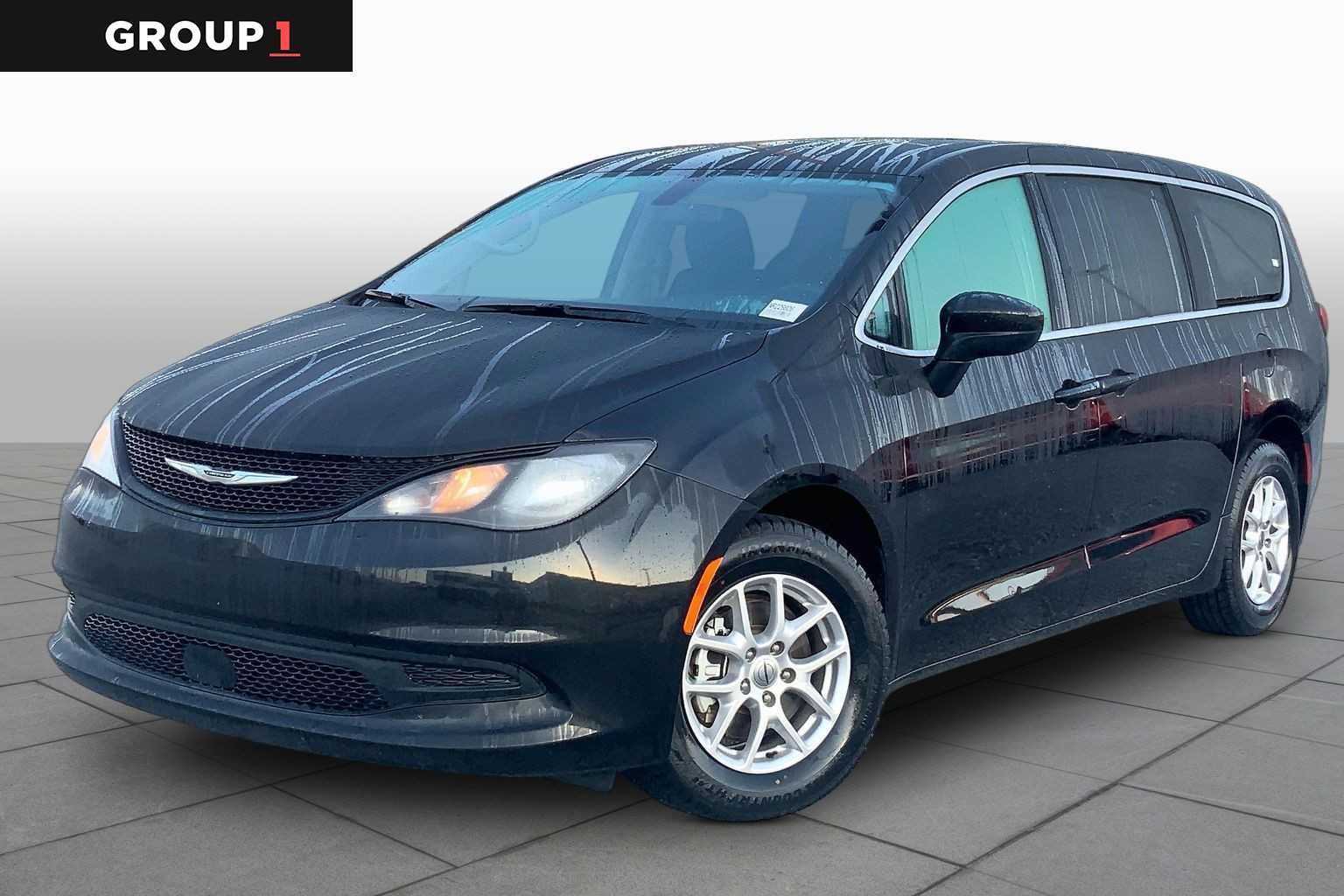Used 2022 Chrysler Voyager LX FWD video 1