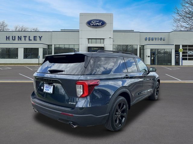 Certified 2023 Ford Explorer ST-Line AWD/4WD image 4