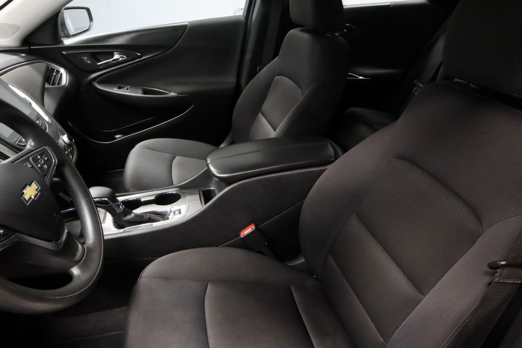 Used 2023 Chevrolet Malibu LT image 24