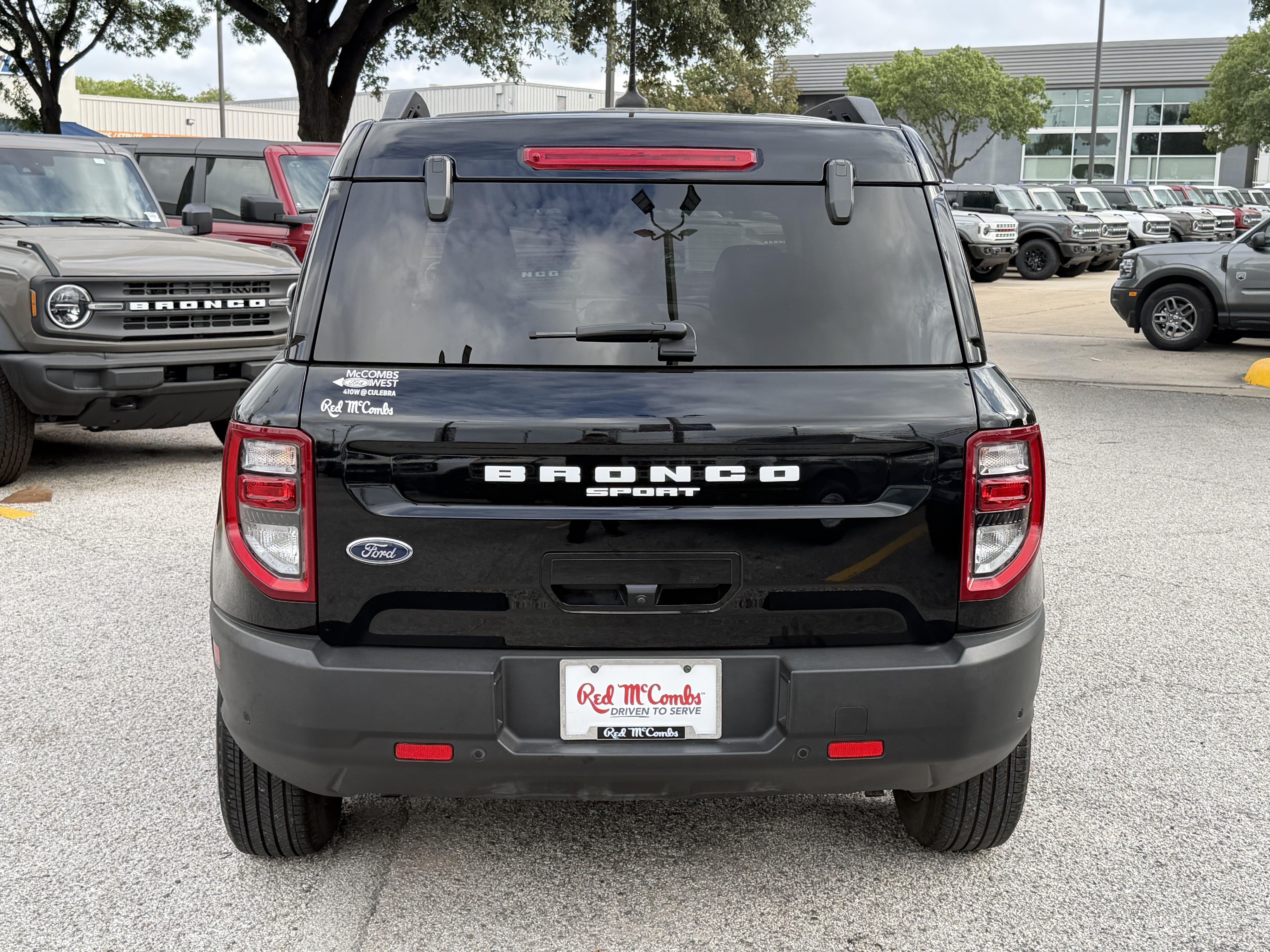 Certified 2023 Ford Bronco Sport Outer Banks w/ Tech Package AWD/4WD image 7