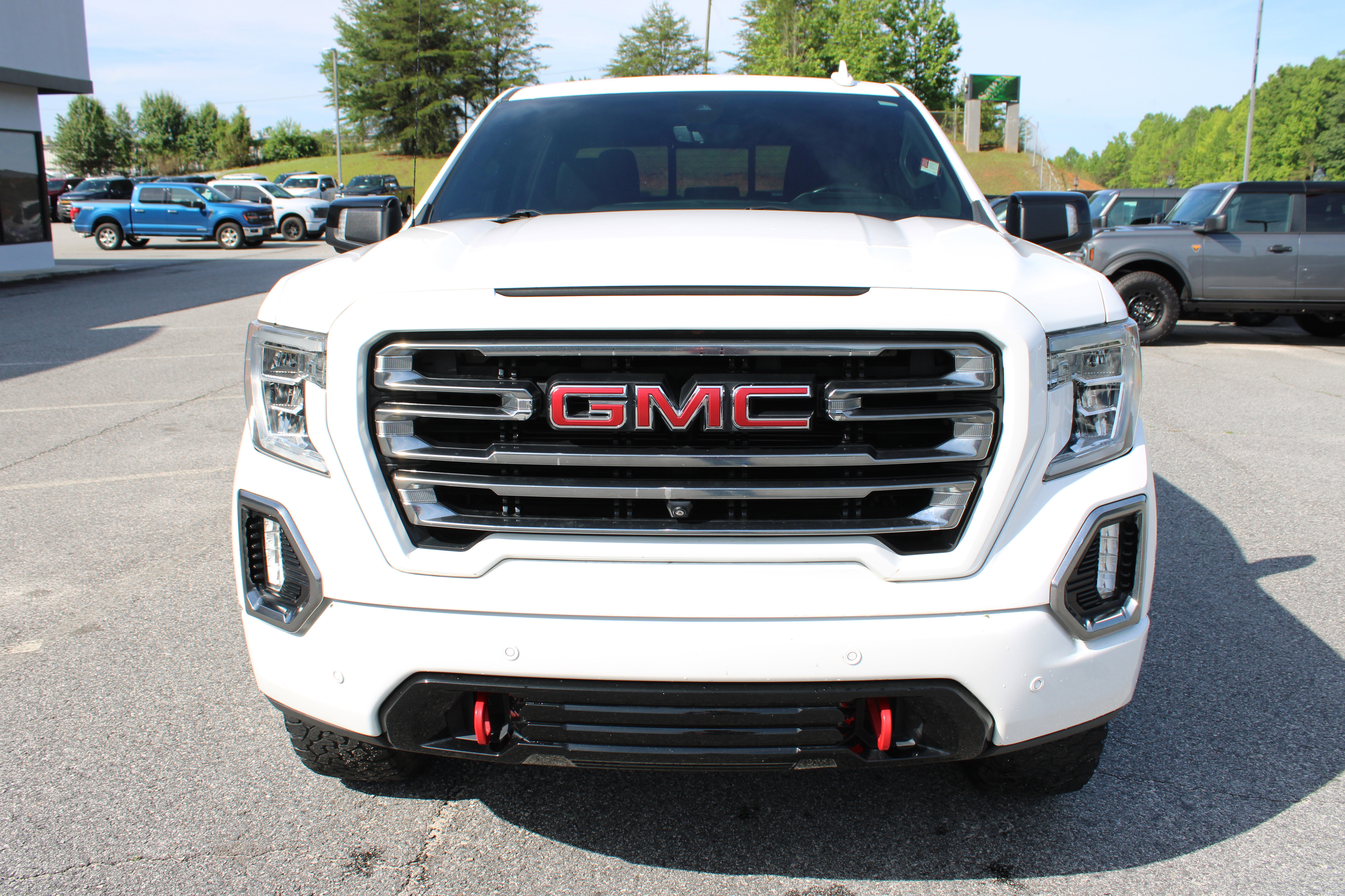 Used 2021 GMC Sierra 1500 AT4 w/ AT4 Premium Package AWD/4WD image 3