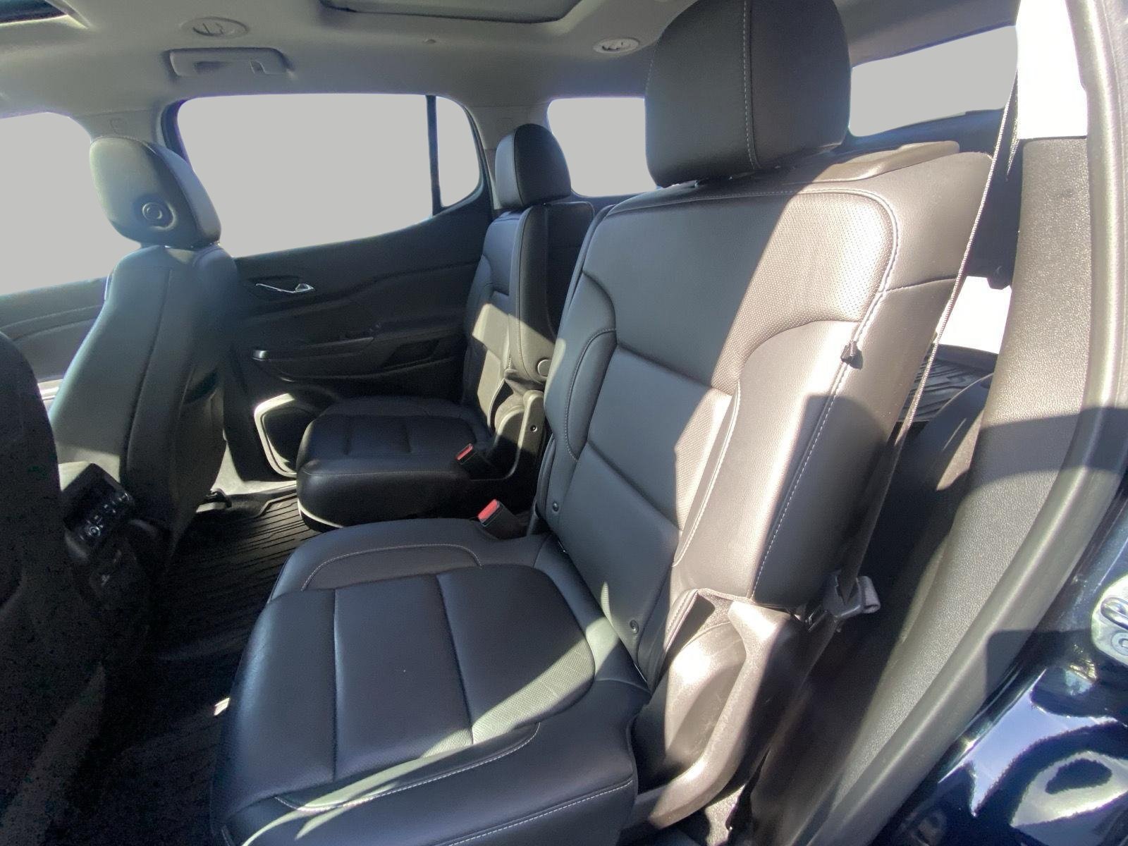 Used 2021 GMC Acadia SLT w/ Preferred Package AWD/4WD image 12