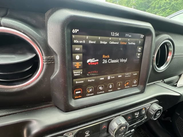 Used 2021 Jeep Wrangler Unlimited Sahara AWD/4WD image 36