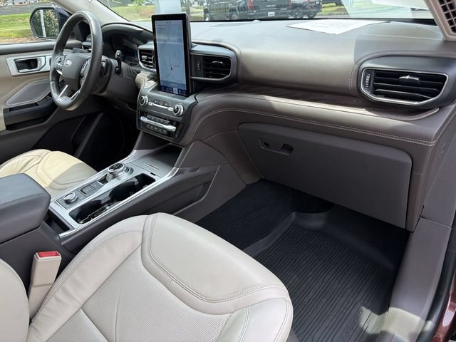 Certified 2020 Ford Explorer Platinum w/ Premium Technology Package AWD/4WD image 33