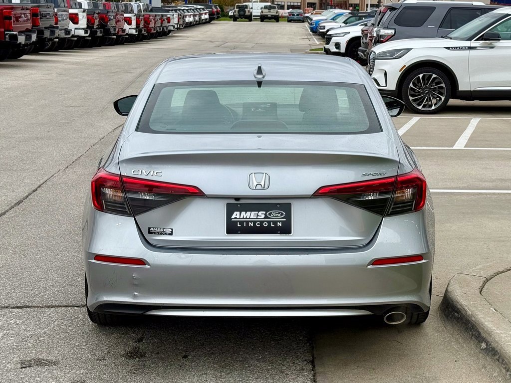 Used 2024 Honda Civic Sport image 2