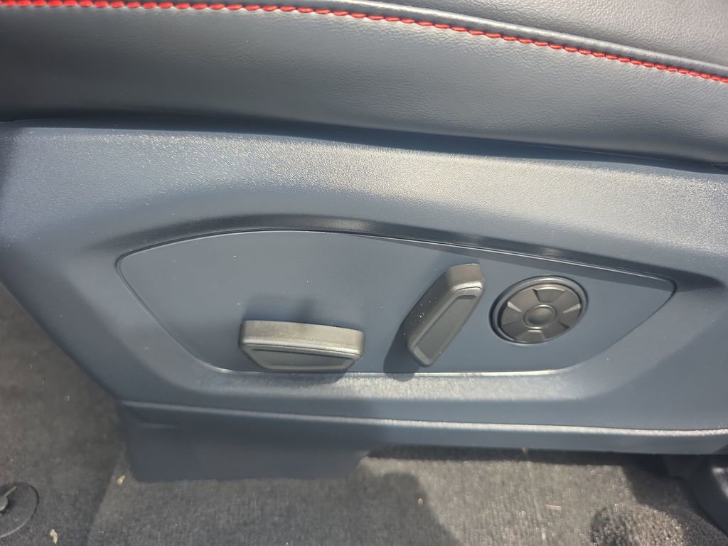 Certified 2025 Ford Explorer ST-Line w/ Premium Package image 21