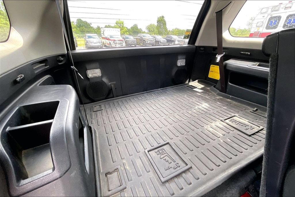 Used 2018 Toyota 4Runner SR5 w/ Wilderness Package AWD/4WD image 28