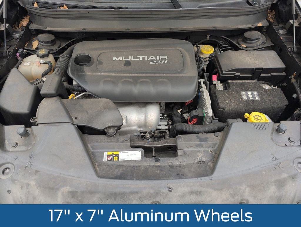 Used 2017 Jeep Cherokee Latitude w/ Safety/Convenience Group FWD image 44