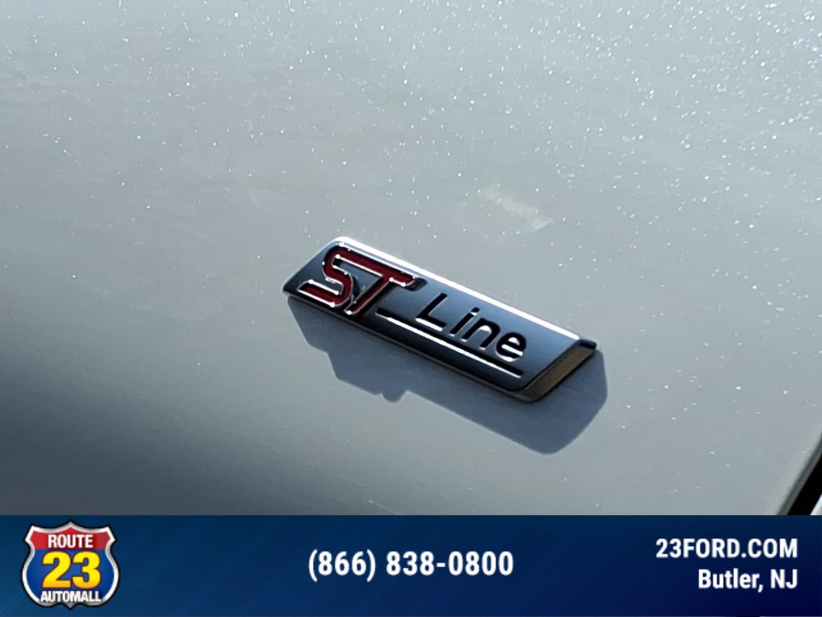 Certified 2025 Ford Explorer ST-Line w/ Premium Package AWD/4WD image 27