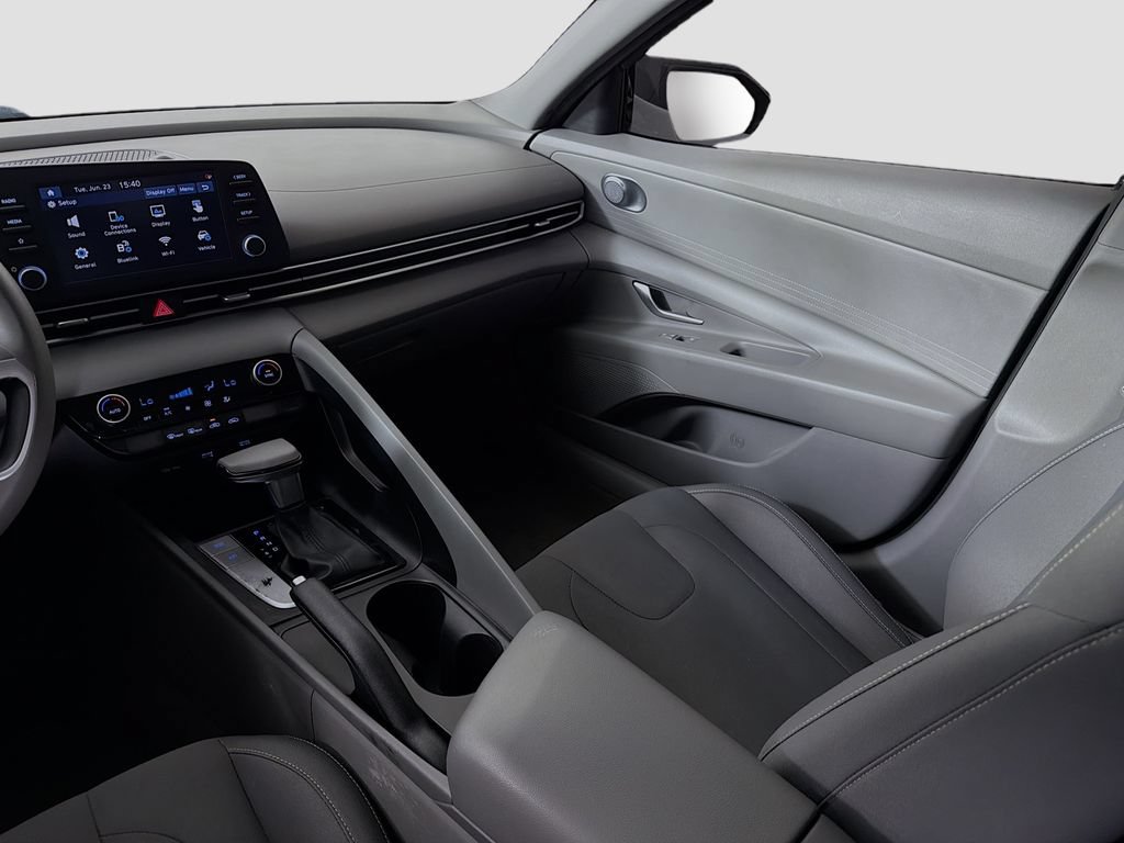 Used 2023 Hyundai Elantra SEL FWD image 24