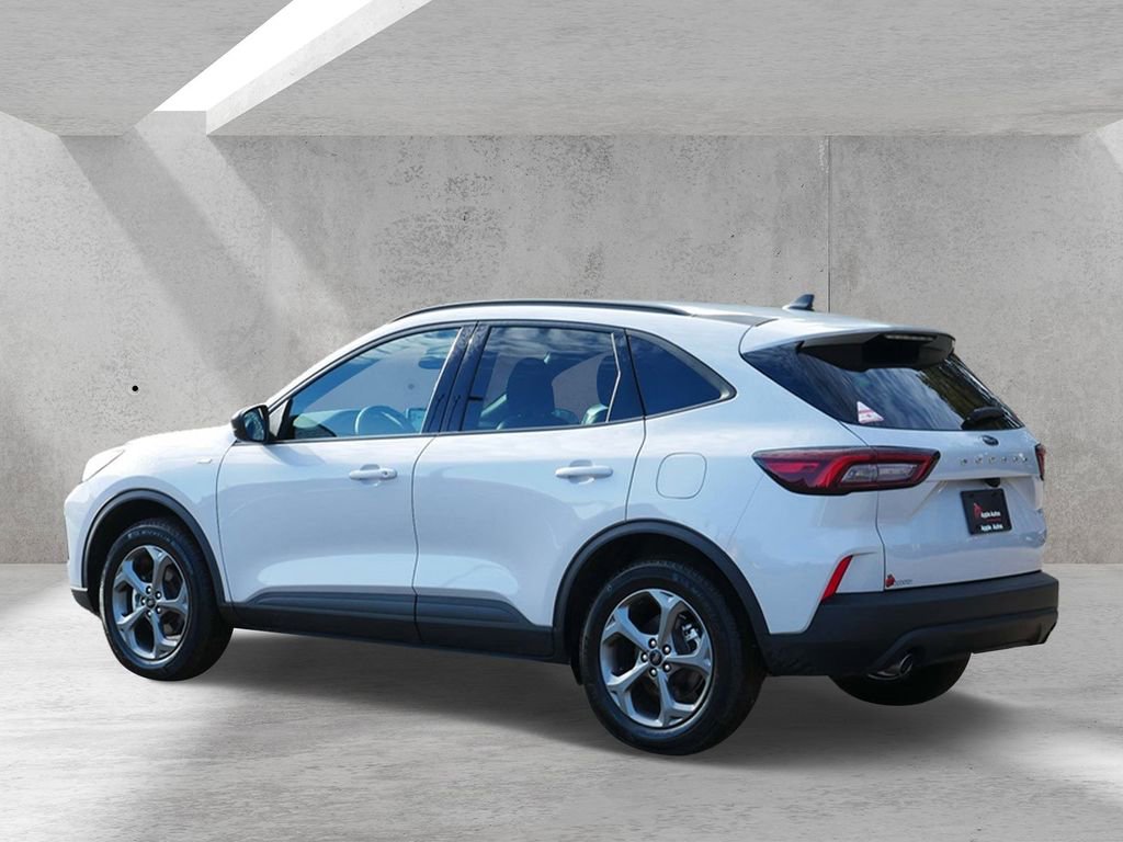 Certified 2025 Ford Escape ST-Line AWD/4WD image 4
