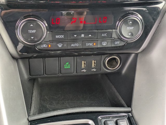 Used 2023 Mitsubishi Eclipse Cross SE image 23