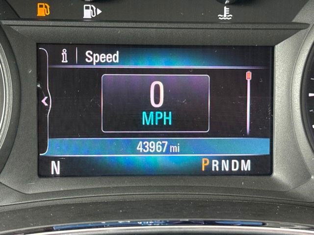 Used 2021 Buick Encore Preferred w/ Safety Package AWD/4WD image 17