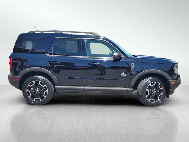 Certified 2022 Ford Bronco Sport Outer Banks w/ Tech Package AWD/4WD image 3