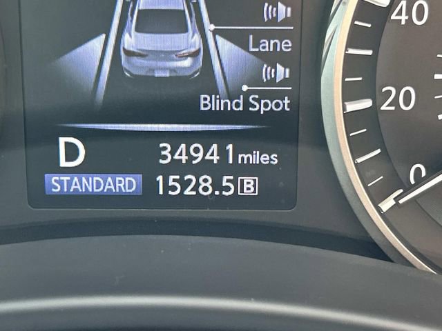 Used 2022 INFINITI Q60 Red Sport 400 w/ Carbon Fiber Package image 39