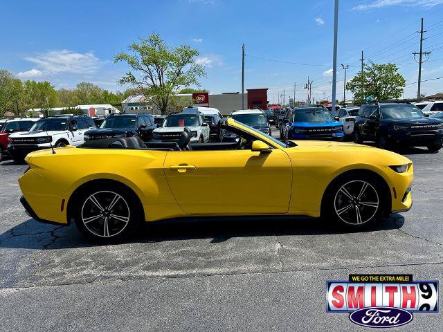 Certified 2024 Ford Mustang Convertible RWD image 6