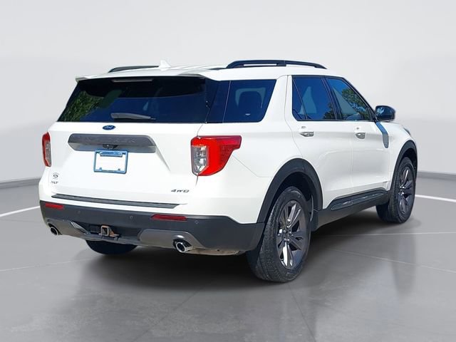 Certified 2022 Ford Explorer XLT w/ Equipment Group 202A AWD/4WD image 5