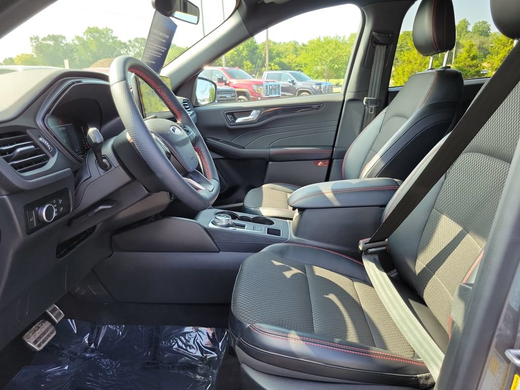 Certified 2024 Ford Escape ST-Line w/ Tech Pack #1 FWD image 8