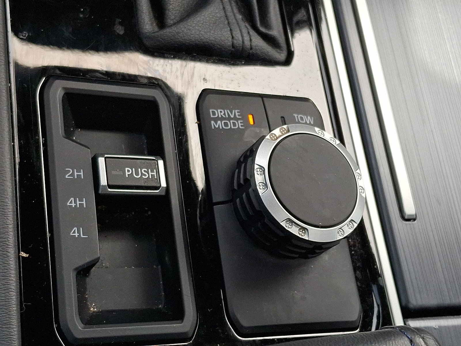 Used 2025 Toyota Tundra Platinum AWD/4WD image 23