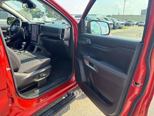 Certified 2024 Ford Ranger XLT w/ Technology Package AWD/4WD image 8