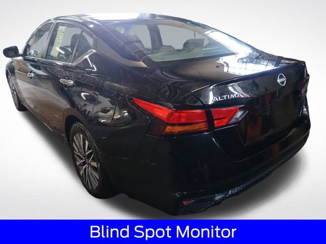 Used 2025 Nissan Altima 2.5 SV FWD image 7