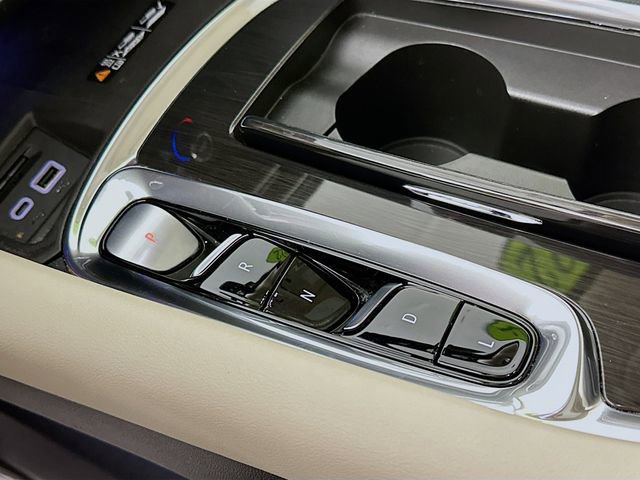 Used 2022 Buick Enclave Premium w/ Experience Buick Package image 24