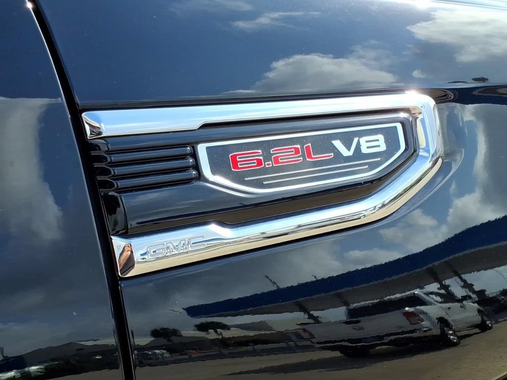 Used 2025 GMC Sierra 1500 Denali AWD/4WD image 11