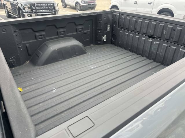 Used 2024 Chevrolet Silverado 1500 Custom w/ Turbomax Blackout Package RWD image 12