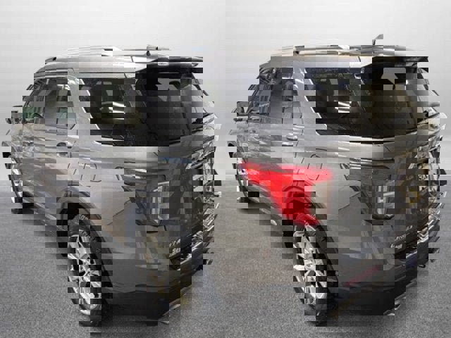 Certified 2021 Ford Explorer Limited w/ Equipment Group 301A image 8