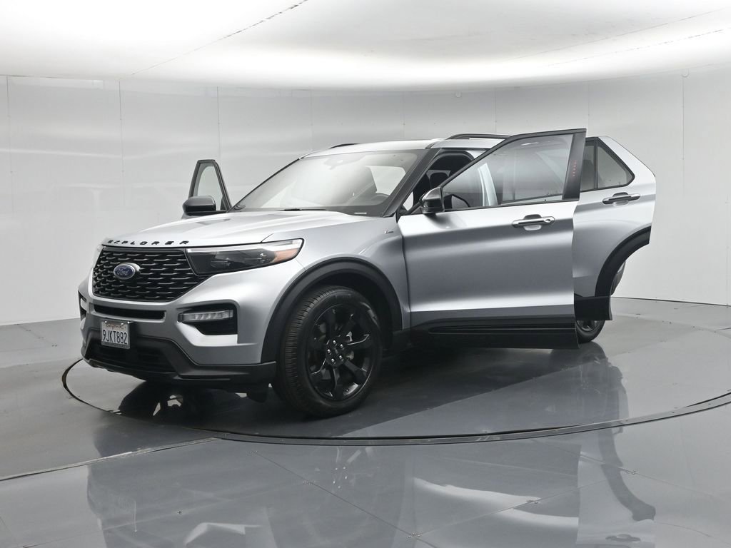 Certified 2023 Ford Explorer ST-Line w/ Class IV Trailer Tow Package RWD image 34