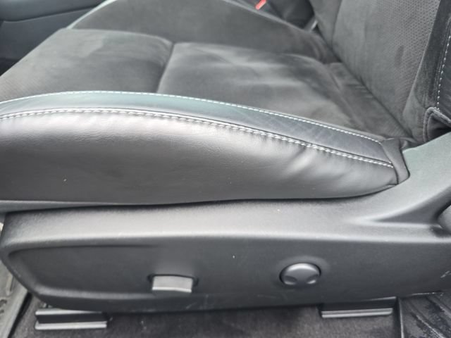 Used 2022 Dodge Challenger R/T Scat Pack RWD image 12