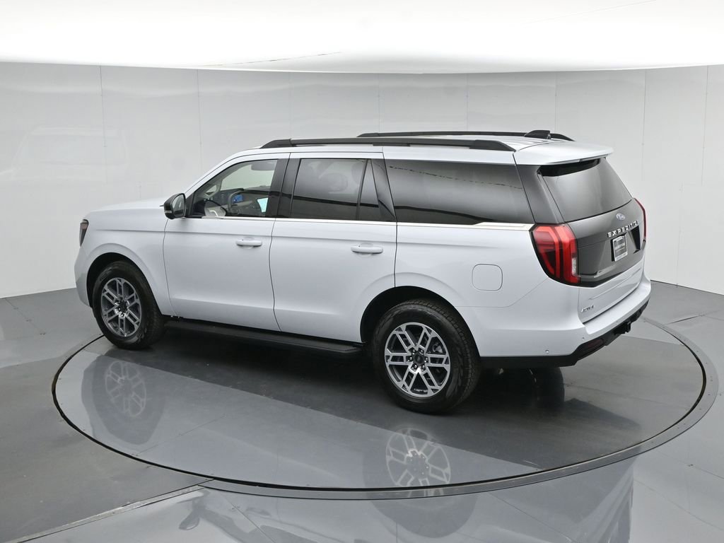 Certified 2025 Ford Expedition Active AWD/4WD image 49