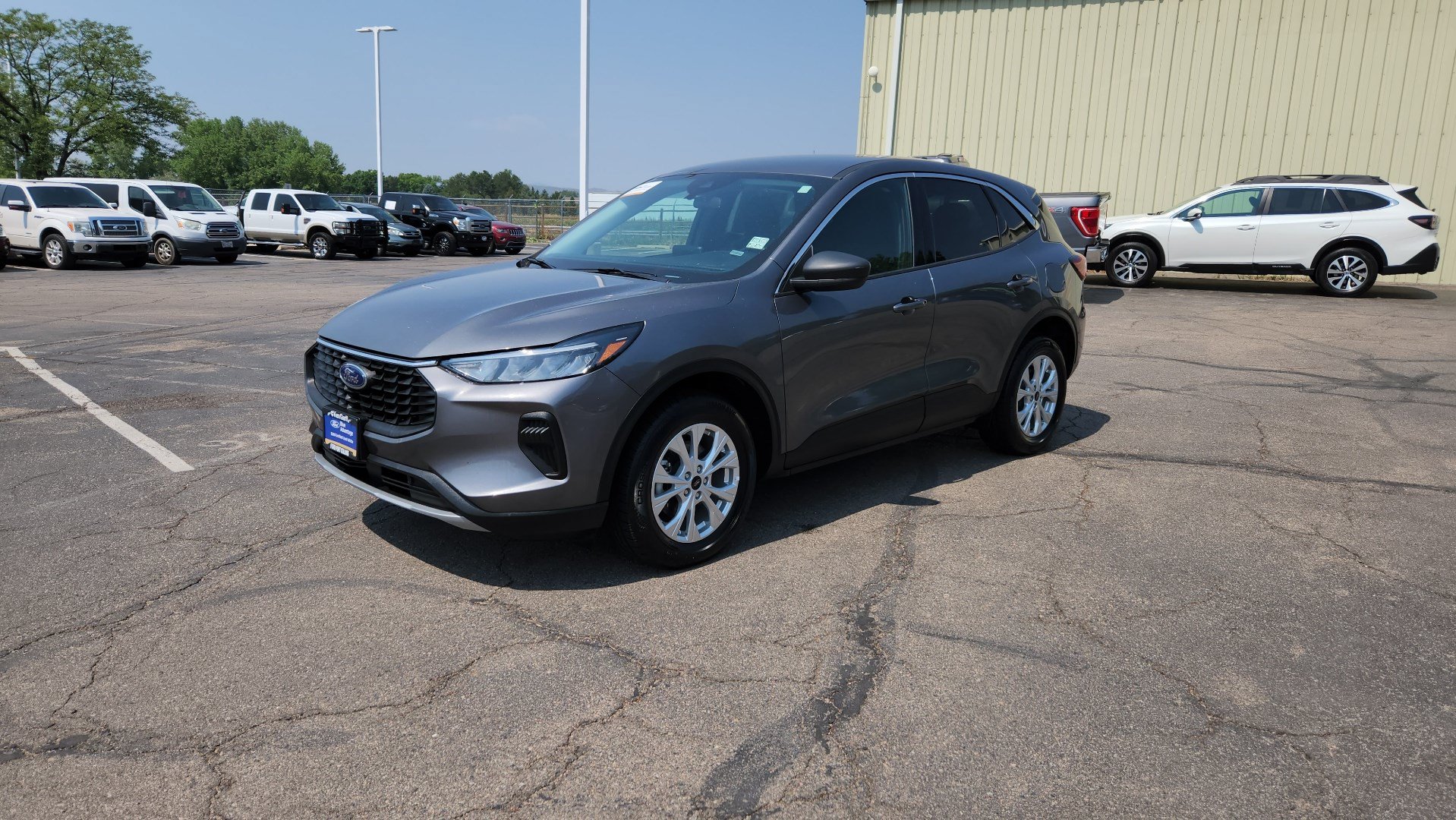 Certified 2024 Ford Escape Active AWD/4WD image 3