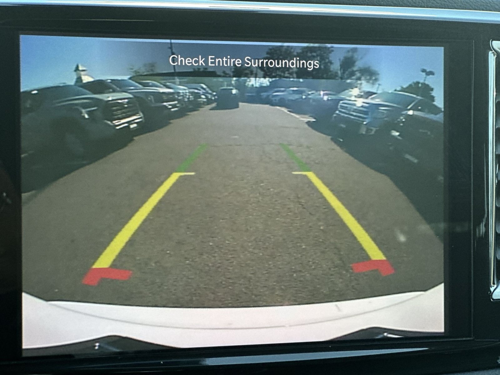Used 2024 Chrysler Pacifica Touring-L FWD image 27