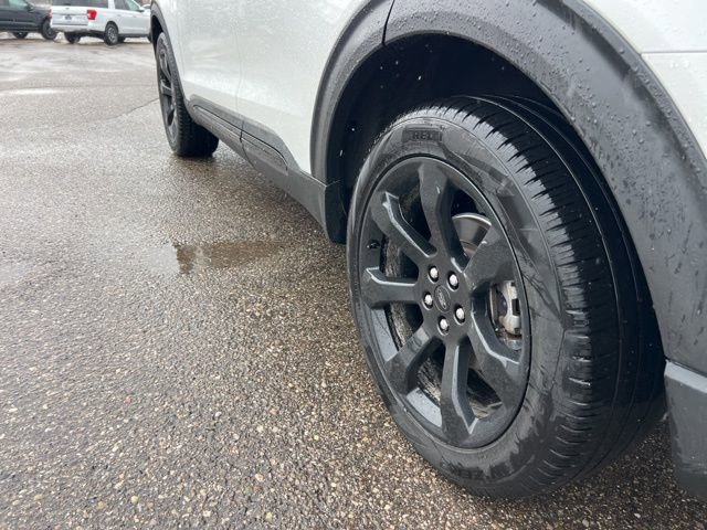 Certified 2023 Ford Explorer ST-Line w/ Class IV Trailer Tow Package image 28