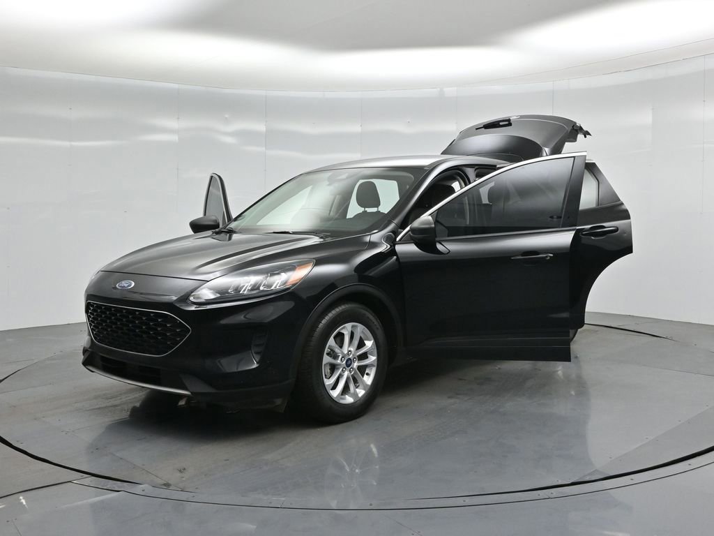 Certified 2022 Ford Escape SE image 48