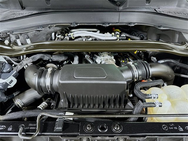 Certified 2022 Ford Explorer King Ranch w/ Premium Technology Package image 9