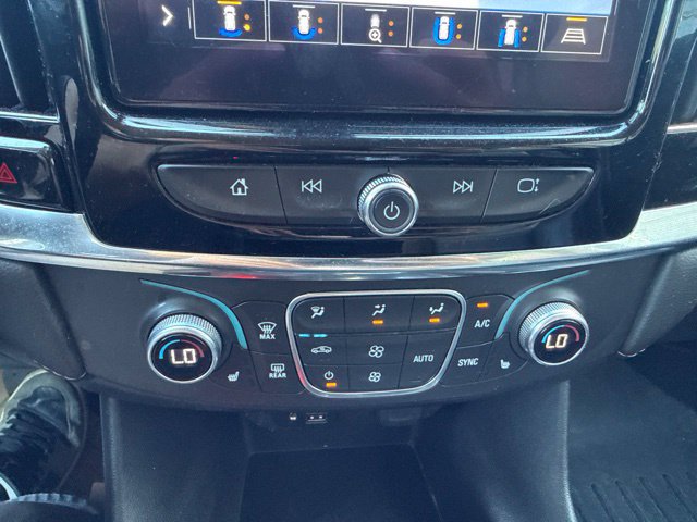 Used 2021 Chevrolet Traverse RS AWD/4WD image 24