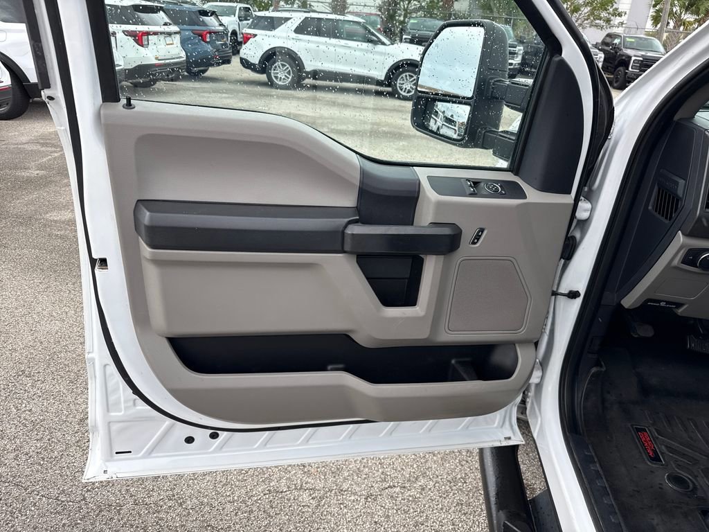 Certified 2022 Ford F250 XL w/ Power Equipment Group image 13