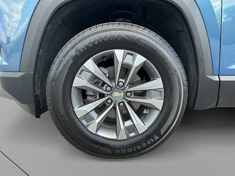 Used 2026 Chevrolet Equinox LT FWD image 9
