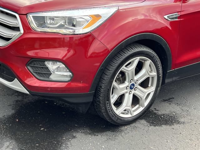 Certified 2019 Ford Escape Titanium w/ U0J03 - Titanium Tow Package FWD image 9